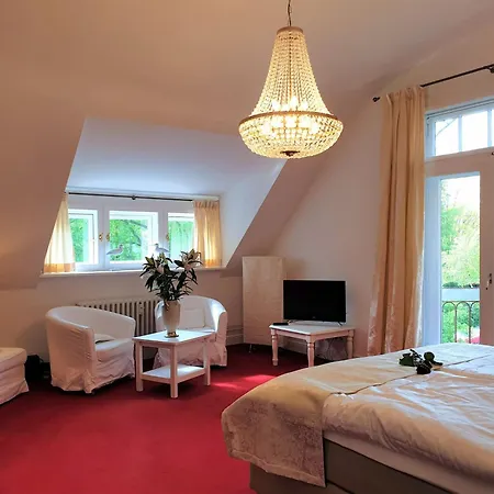 アパート Fewo1846 - Royal Museumsberg - Elegante In Einer Jugendstilvilla フレンスブルク